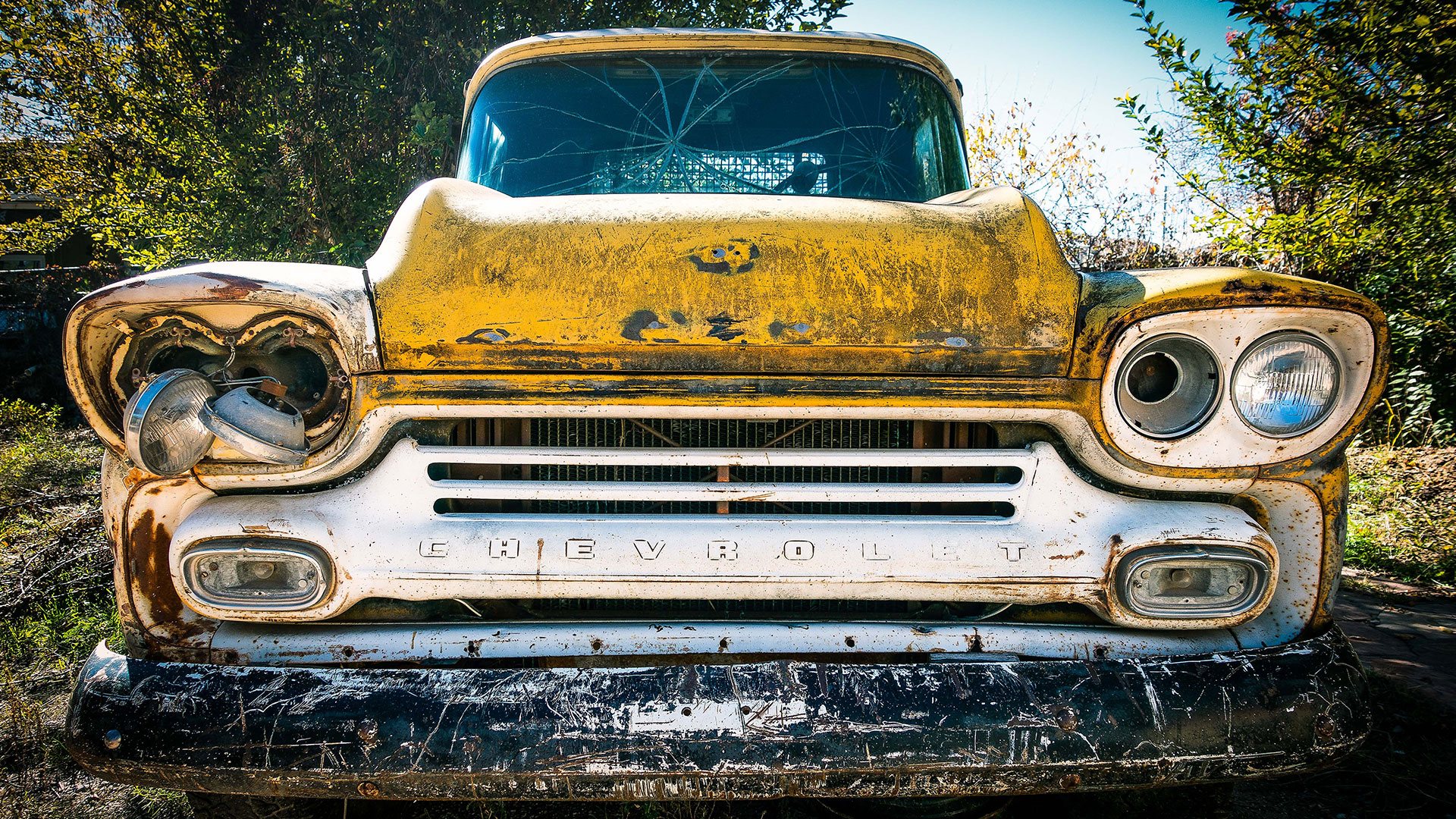 Recycling your automobile by selling it to a junk car company is the right  decision - Edmonton Junk Car Removal Company